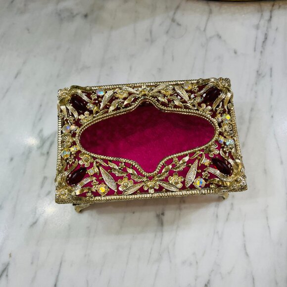 VTG Hollywood Regency small tissue holder with jewels - Picture 4 of 17